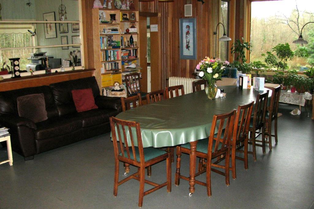 Sasquatch Crossing Eco Lodge B&B Harrison Mills Exterior photo